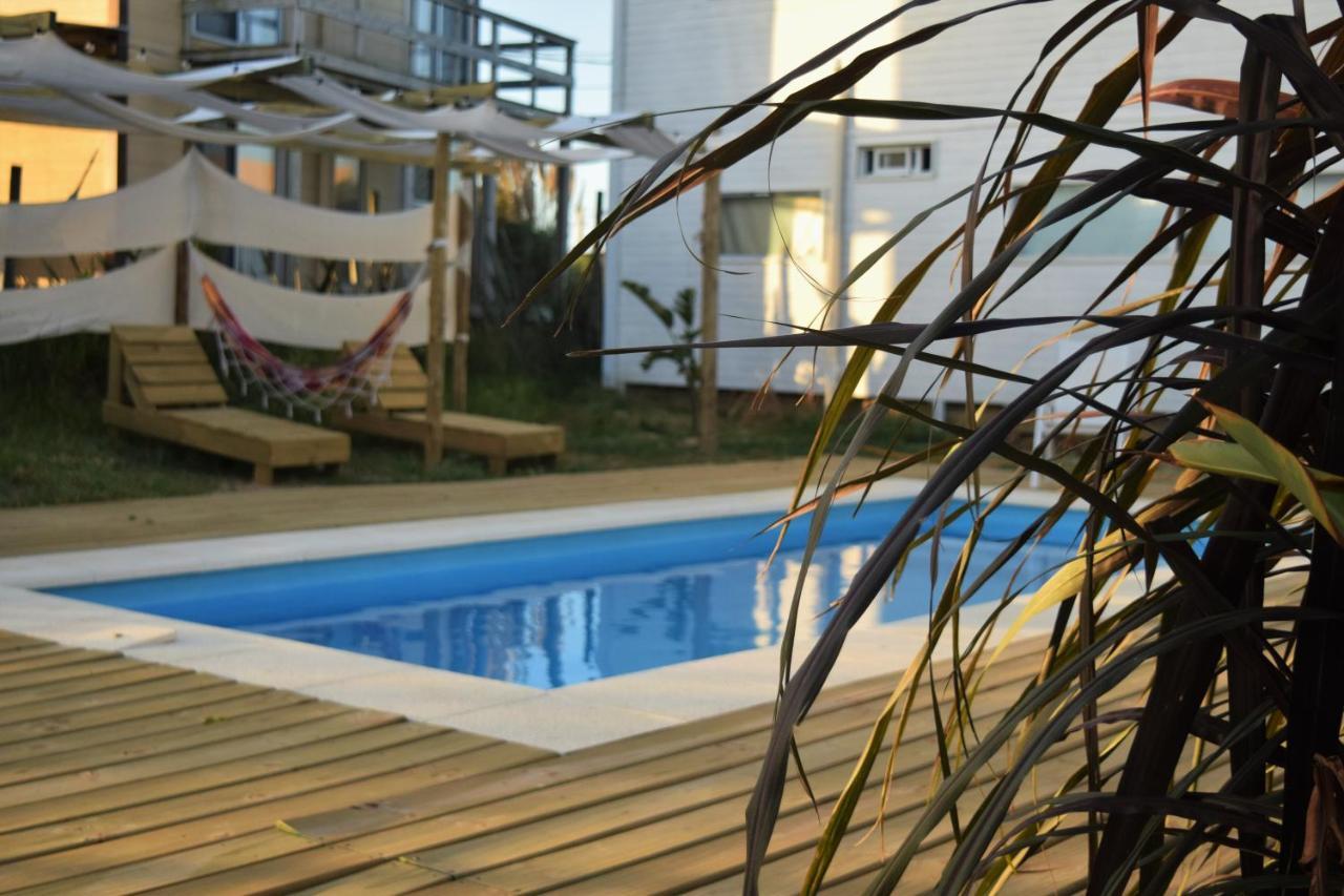 El Palafito Aparthotel La Pedrera Exterior foto